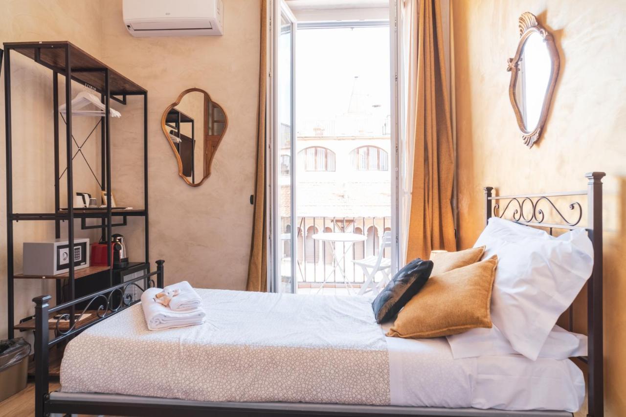 Golden Rooms Piazza Di Spagna Рим Экстерьер фото