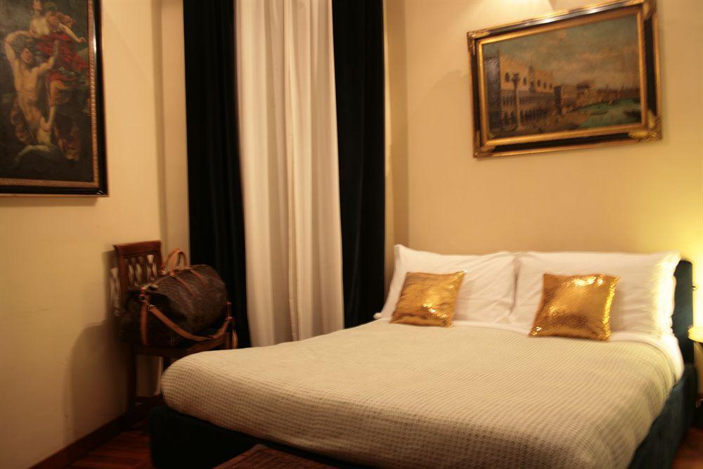 Golden Rooms Piazza Di Spagna Рим Экстерьер фото
