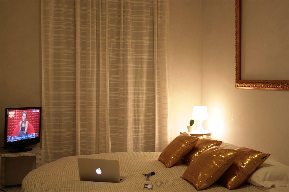 Golden Rooms Piazza Di Spagna Рим Экстерьер фото