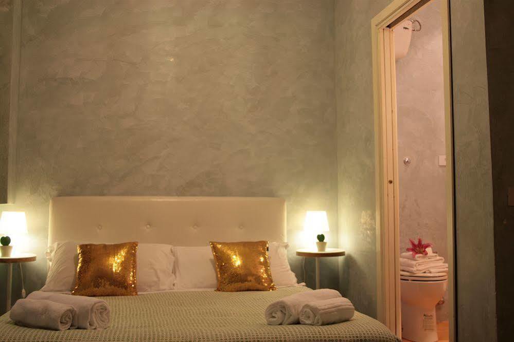 Golden Rooms Piazza Di Spagna Рим Экстерьер фото